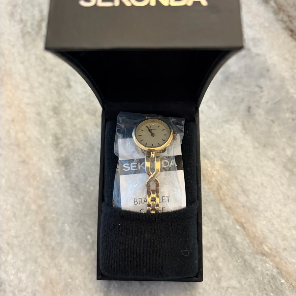 Sekonda Gold-Tone Women's Watch new in the box